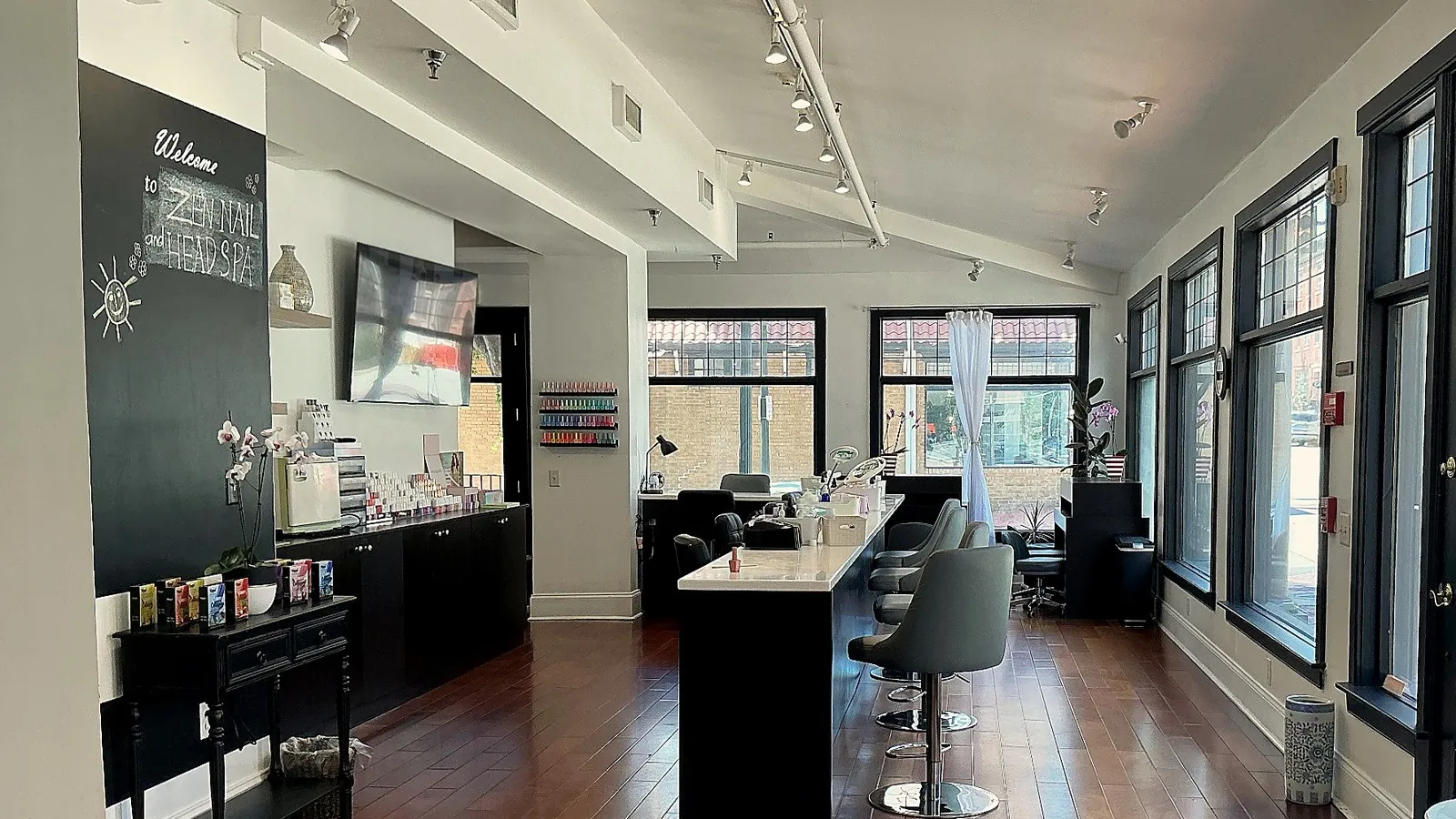 Interior of Zen Nail & Head Spa